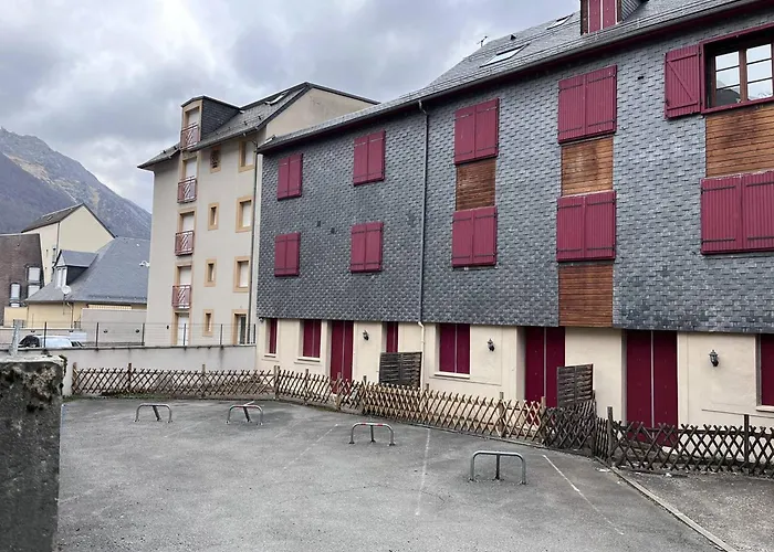 Lumineux Avec Balcon, Parking Et Casier A Skis - Fr-1-812-17 Apartment *